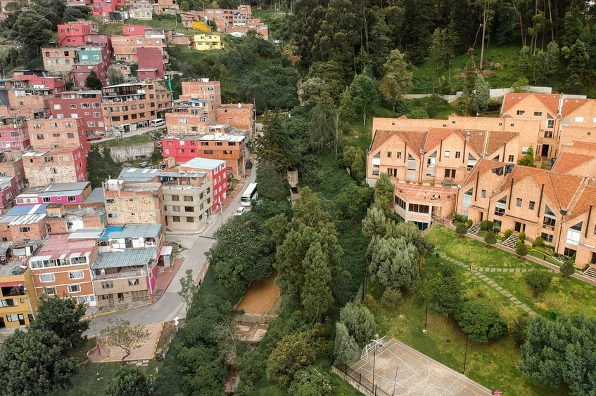 Barrio rico barrio pobre