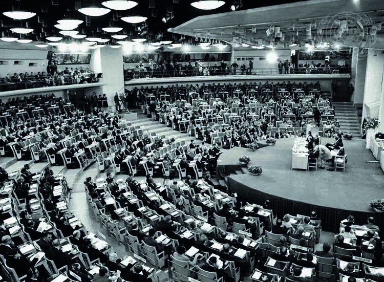 Primera Cumbre de la Tierra, organizada por Naciones Unidas en Estocolmo en junio de 1972