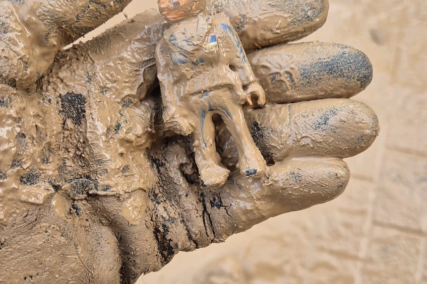 Barro y Playmobil